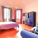 Holiday home Maison 6 Proche Avec Wifi Et Salle De Jeux - Fr-1-197-447