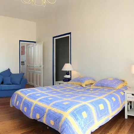 Holiday home Maison 6 Proche Avec Wifi Et Salle De Jeux - Fr-1-197-447