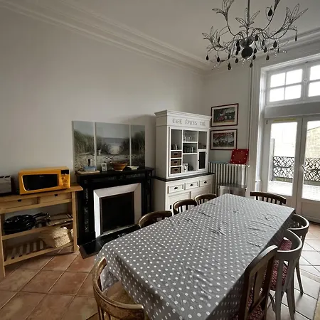 Hébergement de vacances Maison Sablaise 5 Chambres, Proche De La Et Du Centre, Confort Inclus. - Fr-1-197-447 *